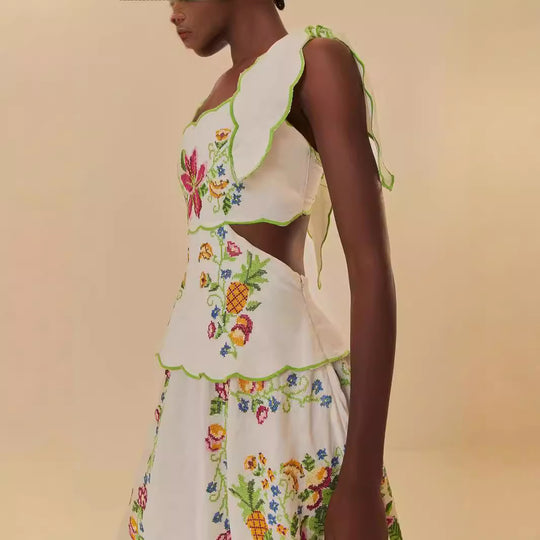 Damen Sommerkleid mit aufwendiger floralem Stickdesign EB