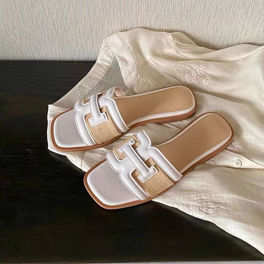 Damen modische Slipper mit elegantem Riemendesign und gepolstertem Fußbett EB