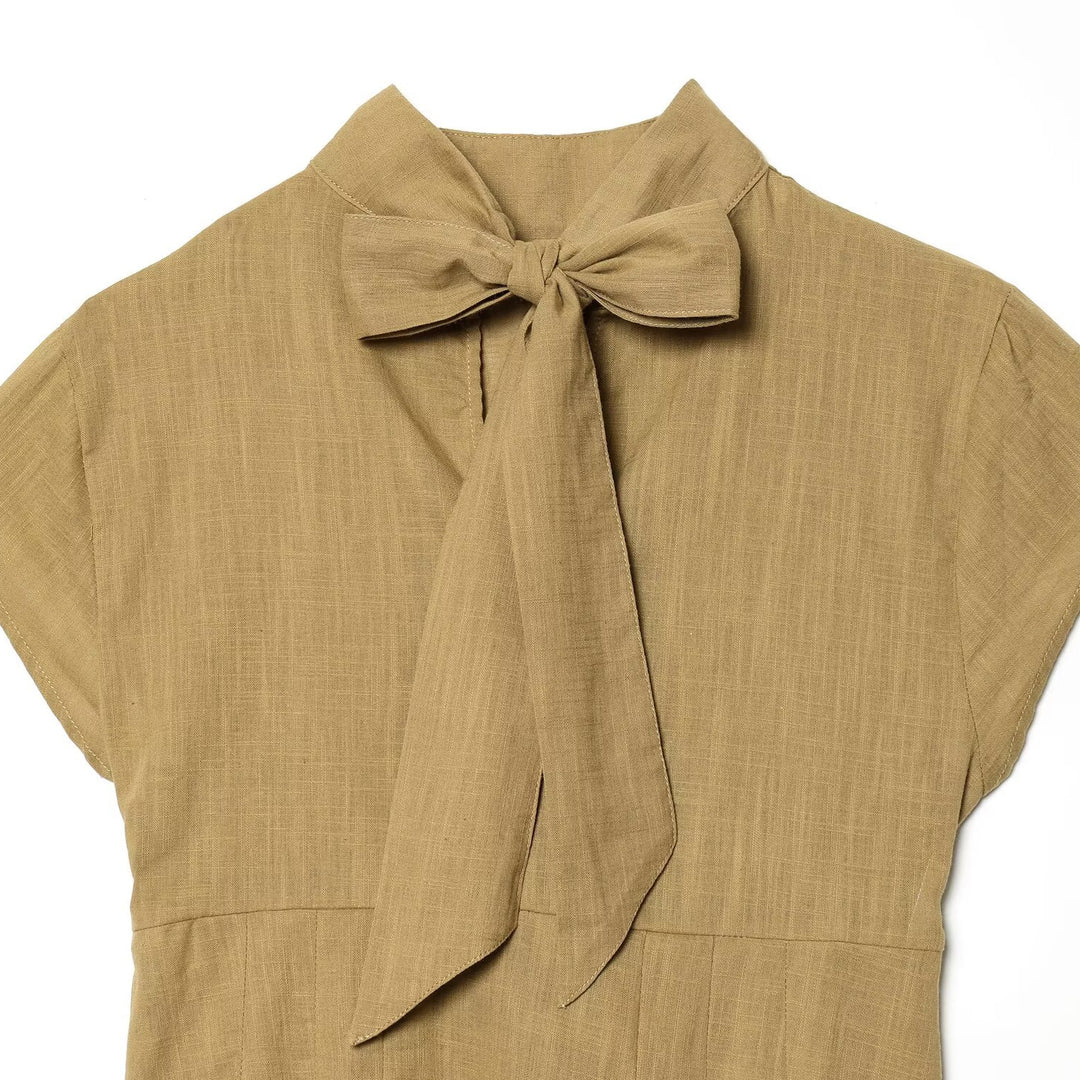 Damen Blusenshirt mit elegantem Stehkragen und plissierten Details EB
