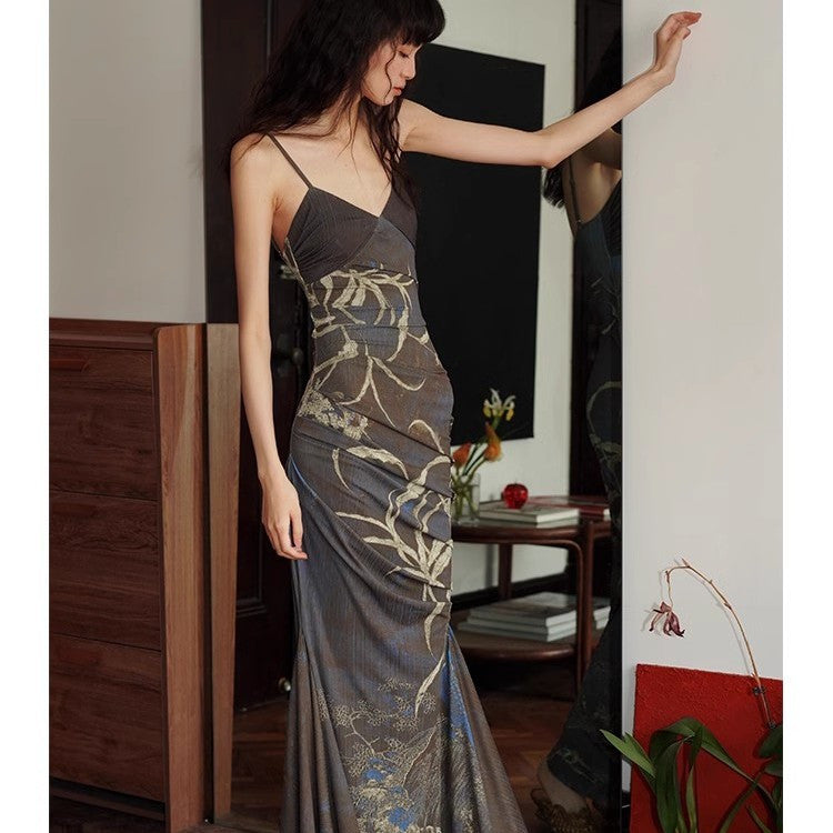 Damen Satin Maxikleid mit feinen Spaghetti-Trägern und elegantem Schnitt EB