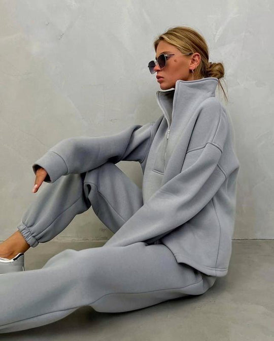 Damen Oversize-Halbzip-Lounge-Set aus schwerem French-Terry mit hohem Stehkragen EB