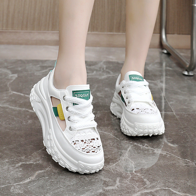 Damen Sportliche Plateau-Sneaker mit atmungsaktiver Oberflächenstruktur und modischem Design EB