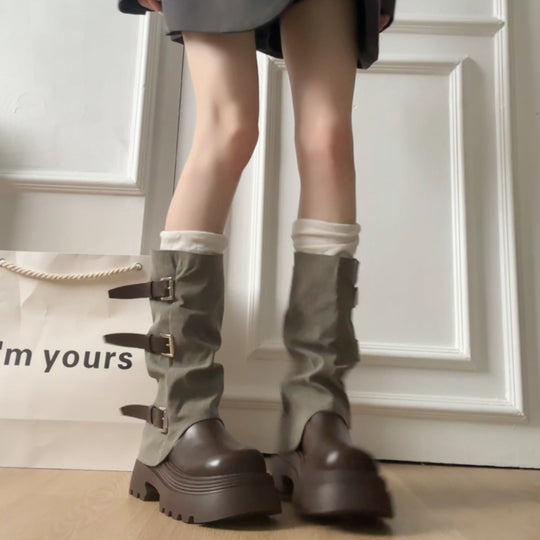 Damen Boots mit modischer Schnallenverzierung und robustem Plateau-Heel EB