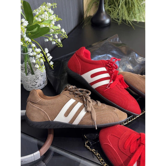 Damen Sportliche Sneakers aus hochwertigem Wildleder mit atmungsaktiver Sohle EB