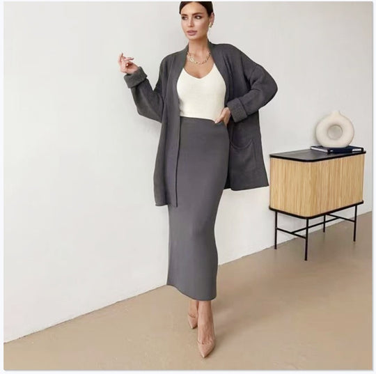 Damen Elegantes Strick-Set mit Rückenschlitzen und lässiger Passform EB
