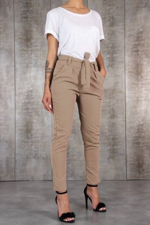 Damen nan taillierte Paperbag-Hose mit Bindegürtel und schmalem Bein EB