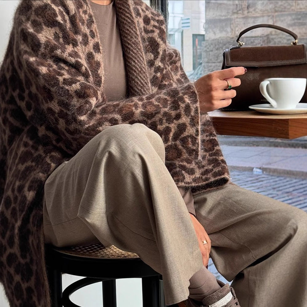 Damen kuschelige Leopardenjacke aus hochwertigem Material EB