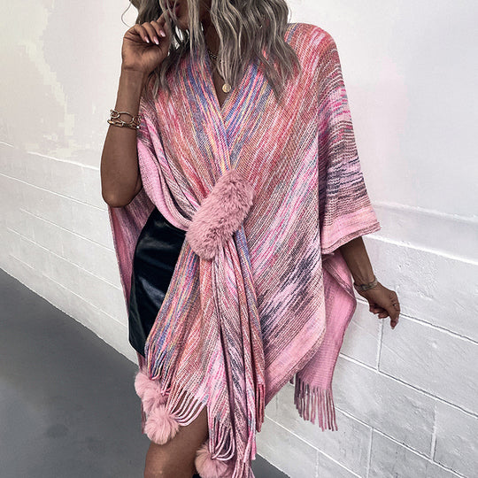 Damen modischer Poncho mit luxuriösem Kunstfellbesatz und kreativen Fransen EB