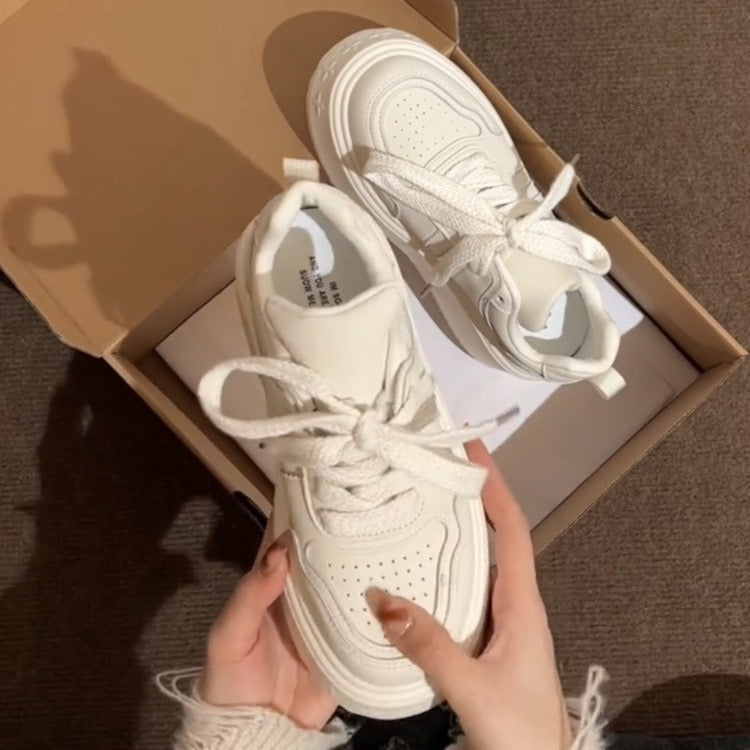Damen Chunky Sneakers mit stabiler Plateau-Sohle und atmungsaktivem Obermaterial EB