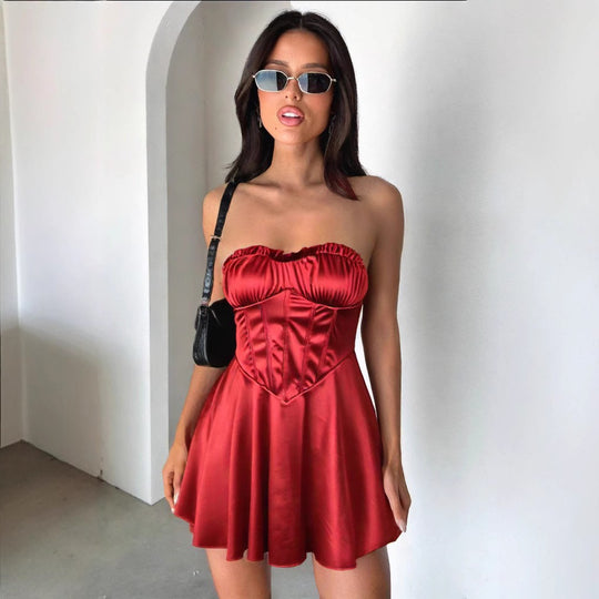 Damen Sommerliches Minikleid mit tailliertem Oberteil und schwingendem Rock EB