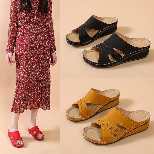 Damen Komfortable Wedge-Pantoletten mit elegantem Riemendesign EB