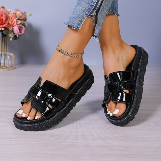 Damen Modische Komfort-Sandalen mit glänzenden Akzenten EB