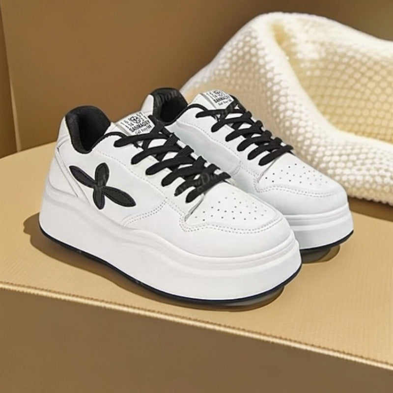 Damen Sportliche Plateau Sneakers mit modischem Design EB