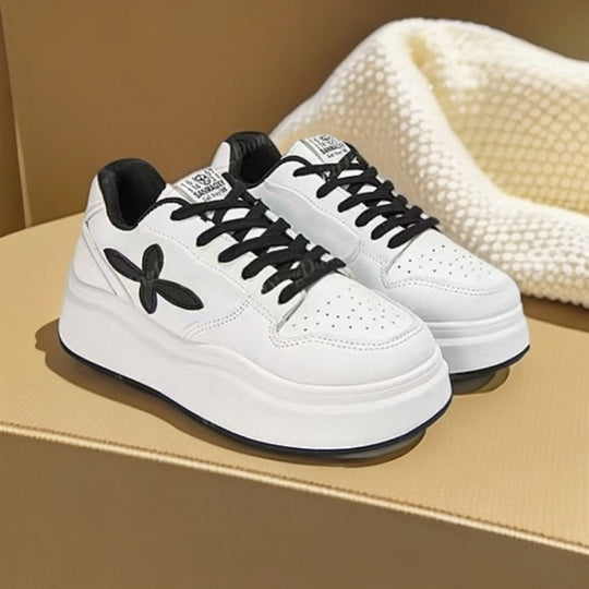 Damen Sportliche Plateau Sneakers mit modischem Design EB