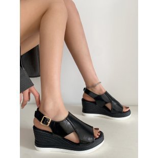 Damen Wedge-Sandalen mit elegantem Glanz und bequemer Riemenverzierung EB