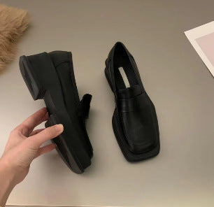 Damen Edle Lackleder-Ballerinas mit breitem Blockabsatz EB