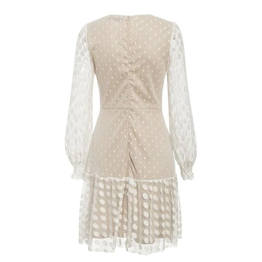 Damen luftiges Kleid mit transparenten Einsätzen und Rüschensaum EB