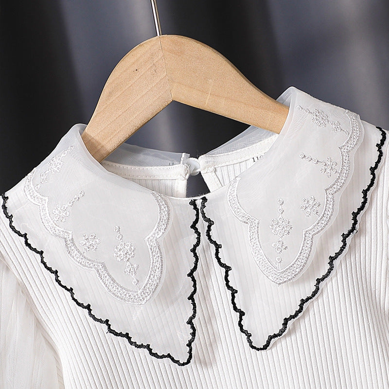 Mädchen modische Bluse mit eleganten Tüllärmeln und kunstvoller Spitzenverzierung EB