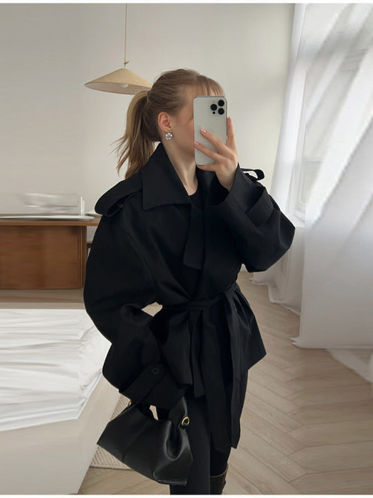 Damen Modische Trenchjacke mit tailliertem Schnitt und Gürtel EB