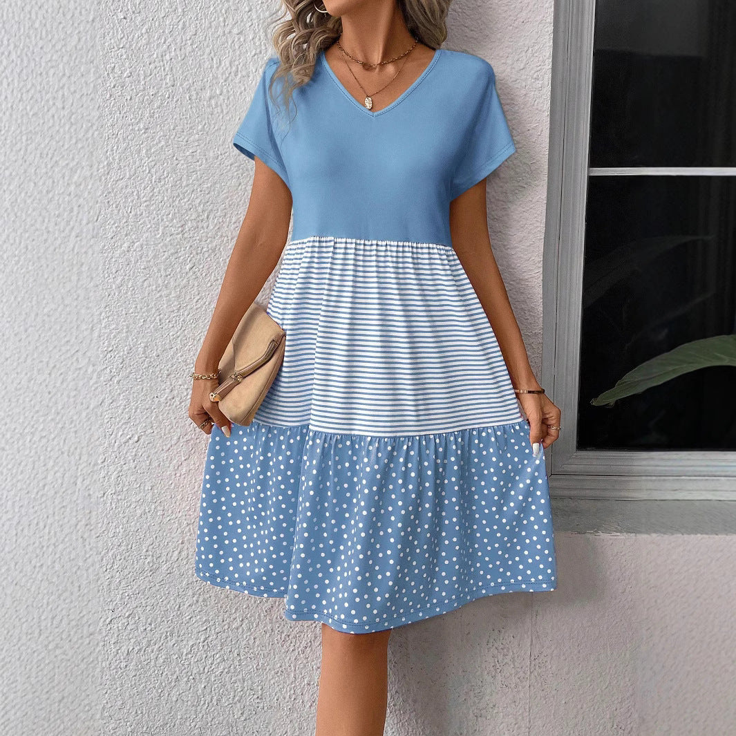 Damen Freizeitkleid mit V-Ausschnitt und modischen Musterkombinationen EB
