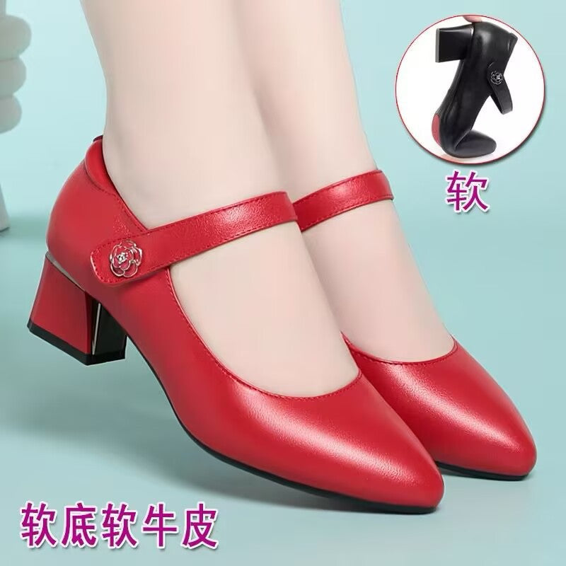 Damen Pumps mit Riemen und elegantem Absatz EB