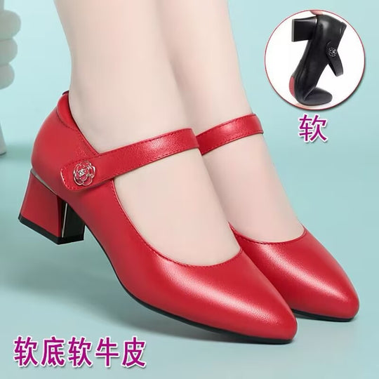 Damen Pumps mit Riemen und elegantem Absatz EB