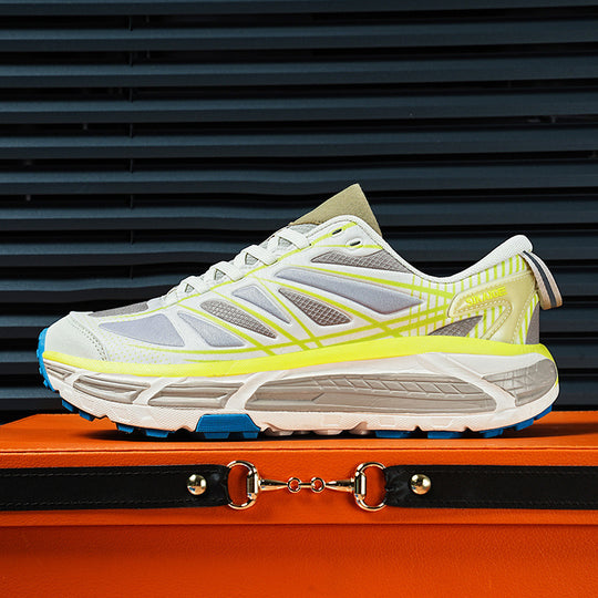 Damen Sportliche Laufschuhe mit atmungsaktiven Mesh-Obermaterial und stoßdämpfender Sohle EB