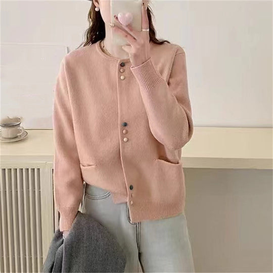 Damen gemütliche Strickjacke mit bunten Knöpfen und praktischen Taschen EB