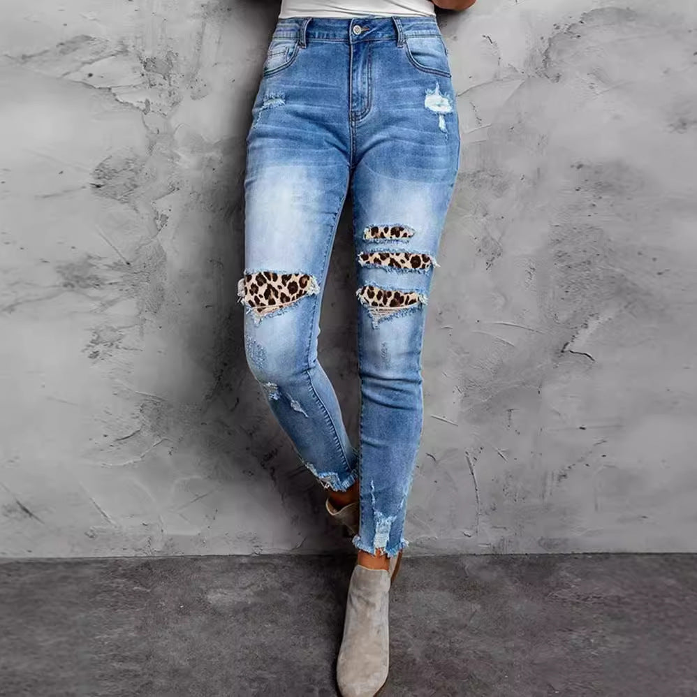 Damen Jeans im modernen Destroyed-Design mit aufregenden Tiermustern EB