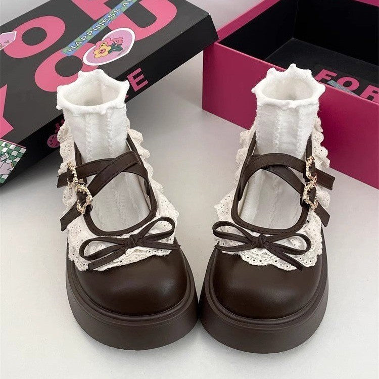 Damen Plattform-Sandalen mit verspieltem Spitzendetail und elegantem Riemenverschluss EB