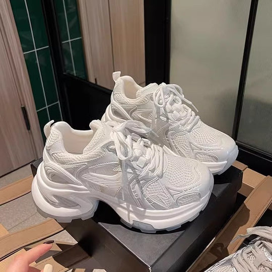 Damen Sportliche Sneakers mit atmungsaktivem Mesh-Obermaterial und dämpfender Sohle EB