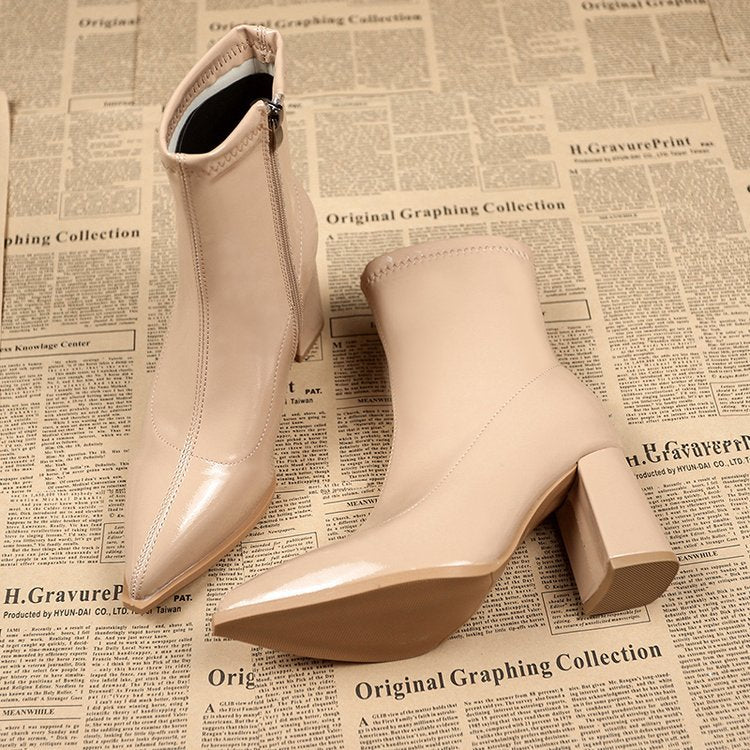EB | Lackleder Stiefeletten mit Blockabsatz