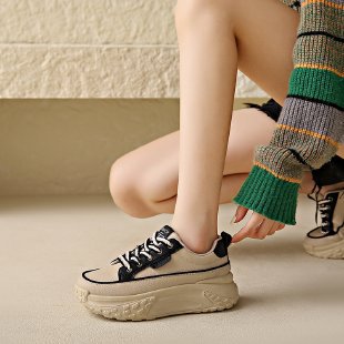 Damen Trendige Komfort-Sneaker mit extraleichtem Profil und flexiblem Obermaterial EB