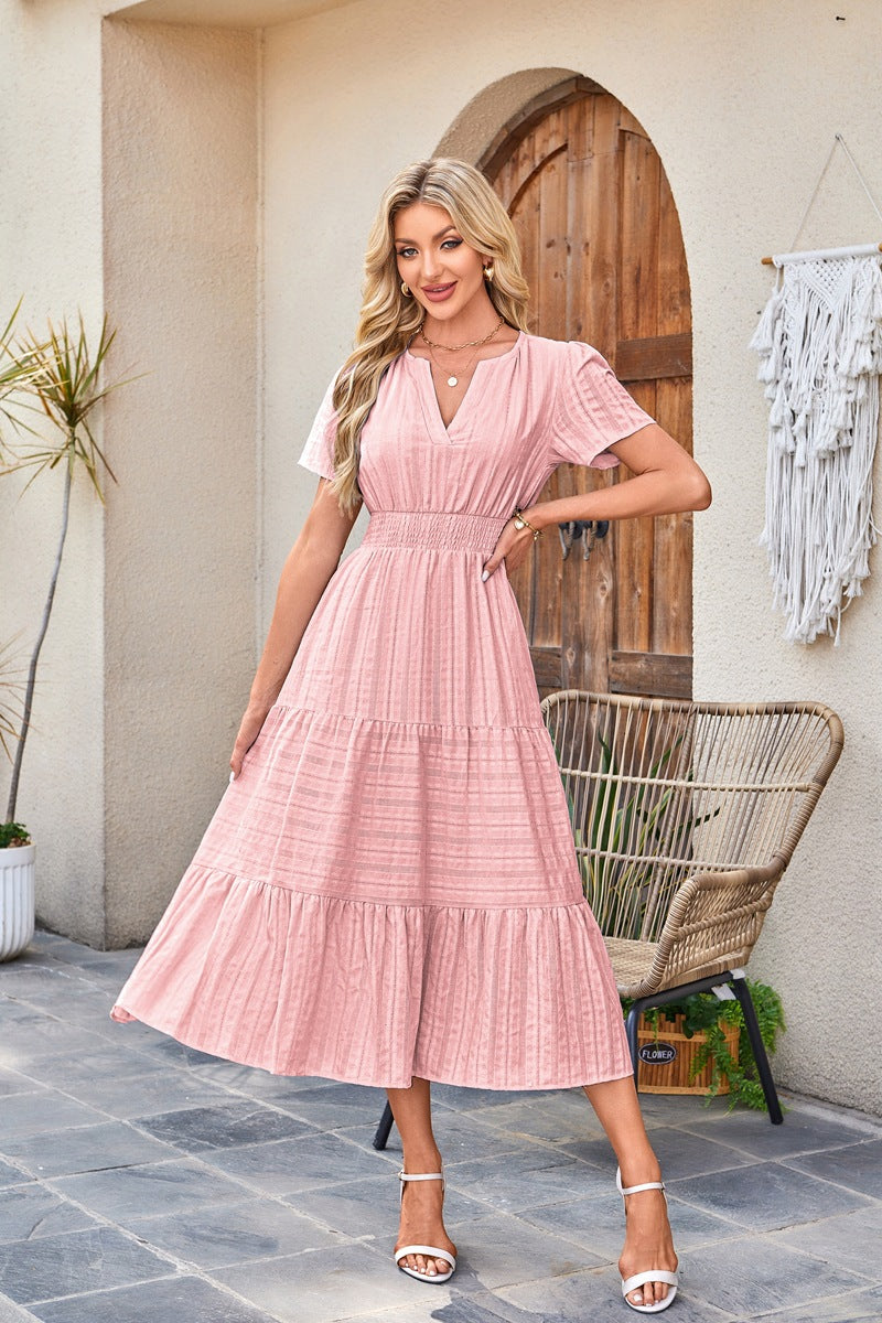 EB | Kleid mit V-Ausschnitt und plissierten Blasenärmeln