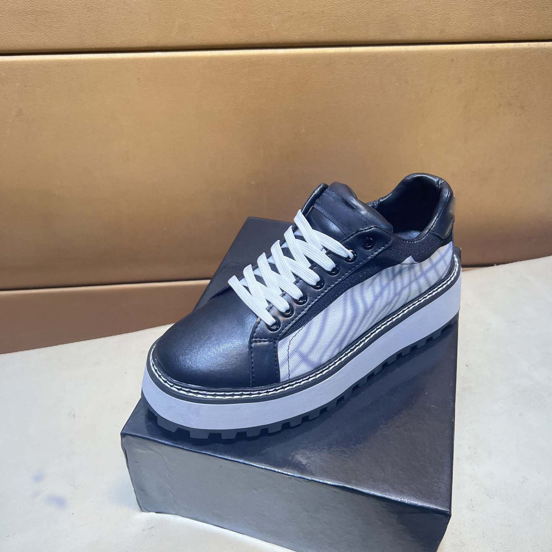 Damen Sneaker mit eleganter Tweed-Oberfläche und verstärkter Sohle EB