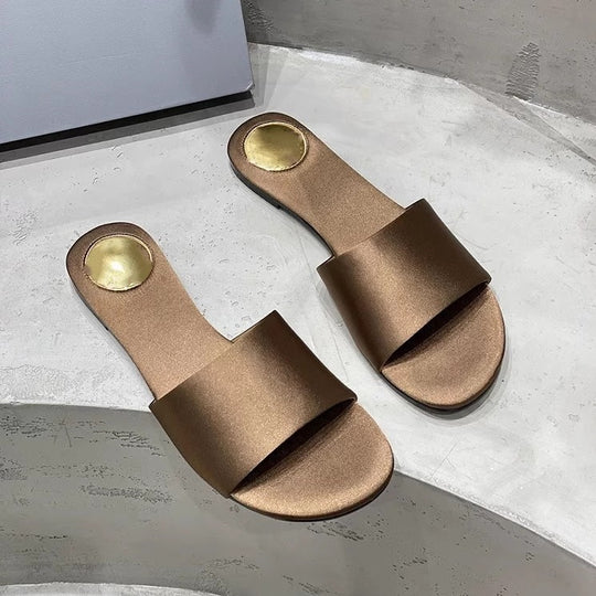 Damen Modische Zehentrenner-Sandalen mit eleganten Goldakzenten EB