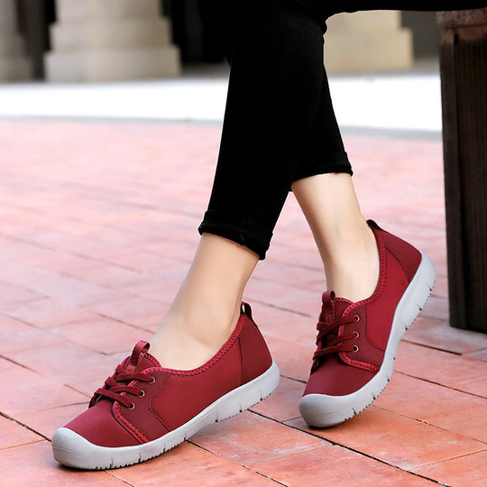 Damen Freizeit-Sneaker mit flexiblem Obermaterial und rutschfester Sohle EB