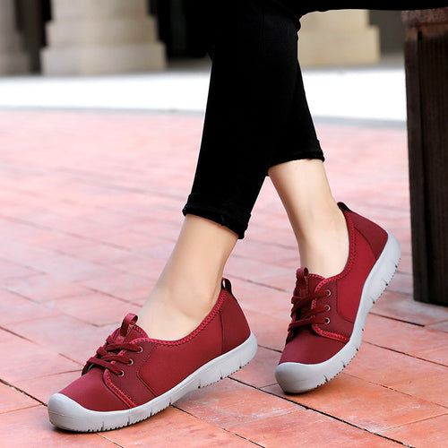 Damen Freizeit-Sneaker mit flexiblem Obermaterial und rutschfester Sohle EB