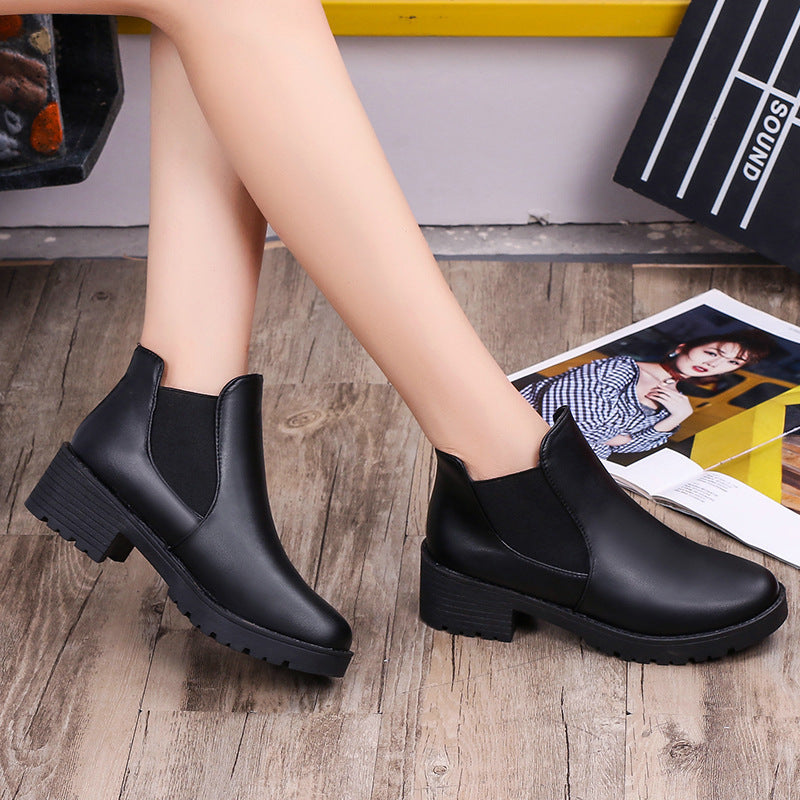 Damen Chelsea-Stiefel mit elastischen Einsätzen und komfortabler Laufsohle EB
