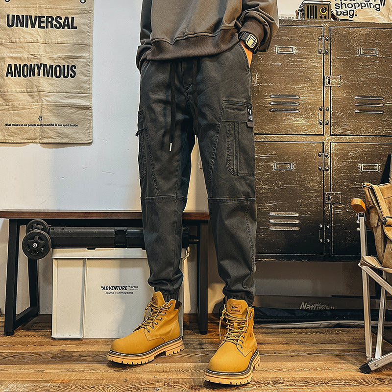 Herren Cargo-Joggerhose mit großen Pattentaschen, elastischem Bund und Gummbündchen EB