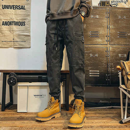 Herren Cargo-Joggerhose mit großen Pattentaschen, elastischem Bund und Gummbündchen EB