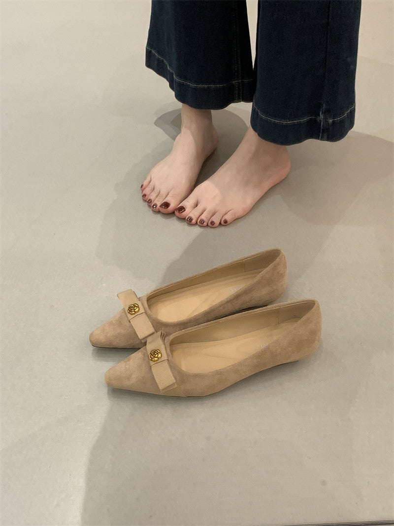 Damen stilvolle Ballerinas mit einzigartigem Schleifenakzent und hochwertiger Wildlederoberfläche EB