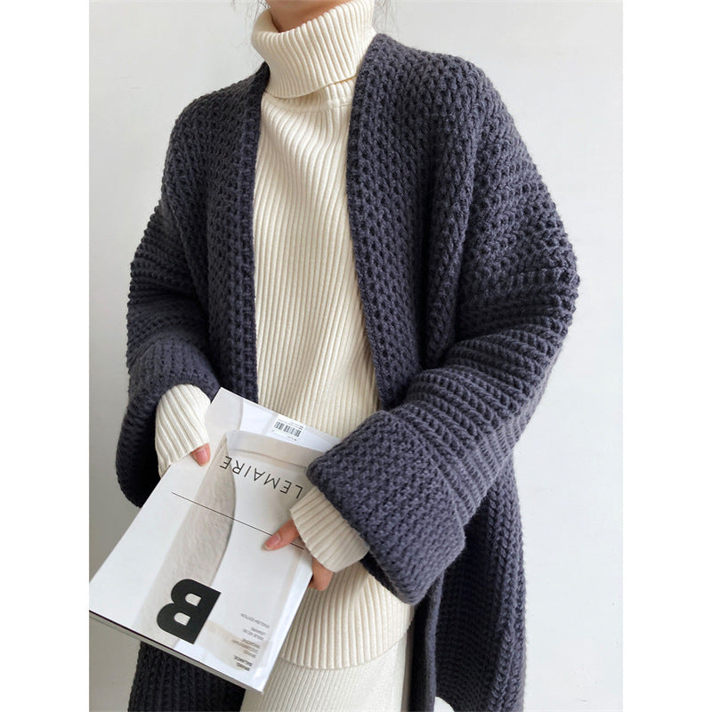 Damen Lange Strickjacke mit praktischen Taschen und modischem Zopfmuster EB