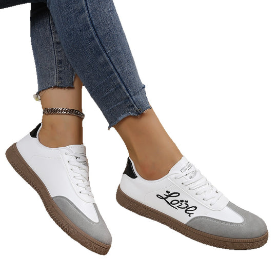 Damen Sportliche Sneakers mit modernem Obermaterial und rutschfester Sohle EB