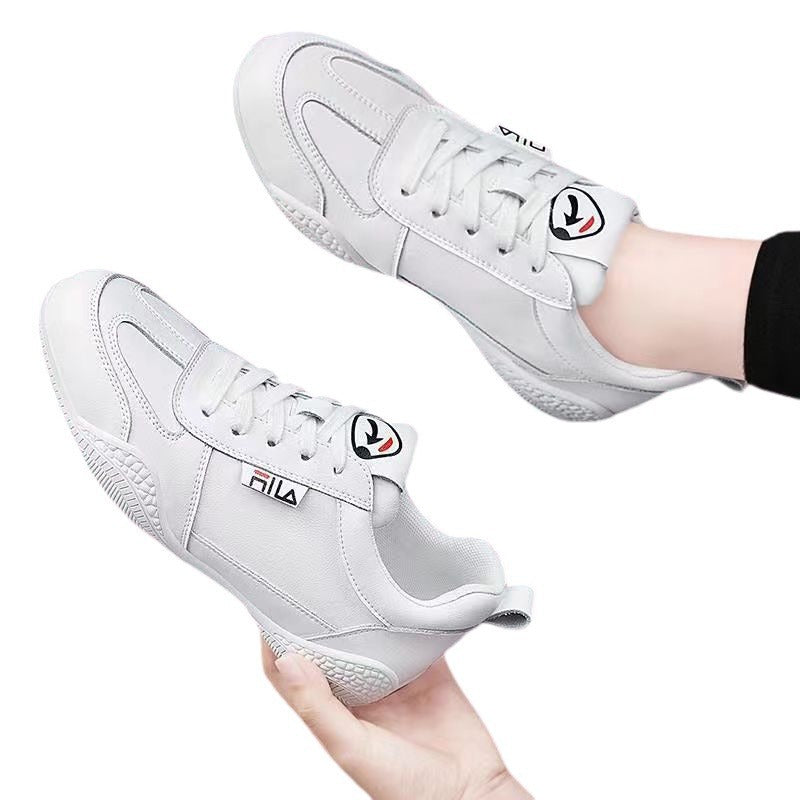 Damen Bequeme Alltags-Sneaker mit rutschfester Sohle und atmungsaktivem Obermaterial EB