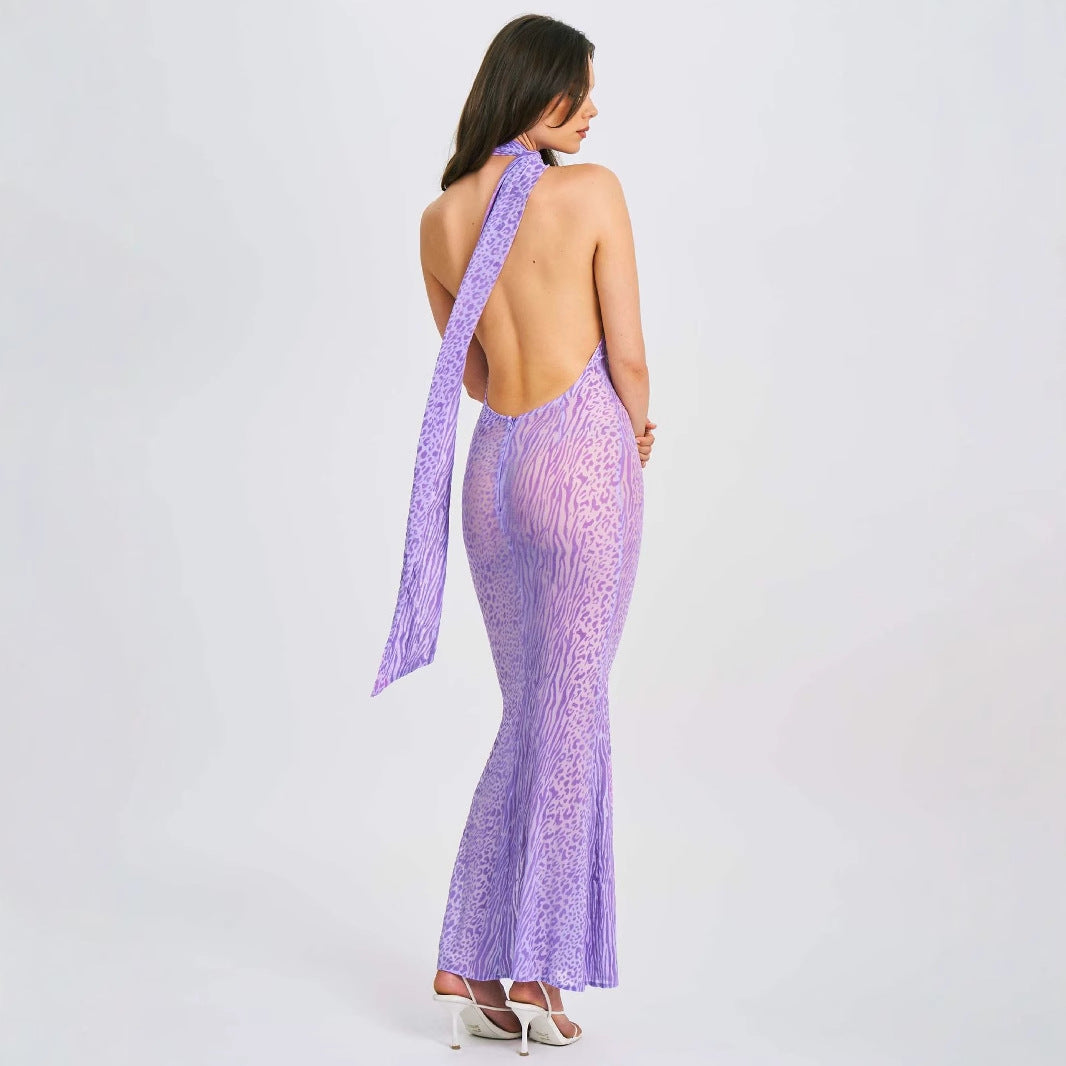 Damen Maxikleid mit schickem Halter-Design und verspieltem Animal-Print EB