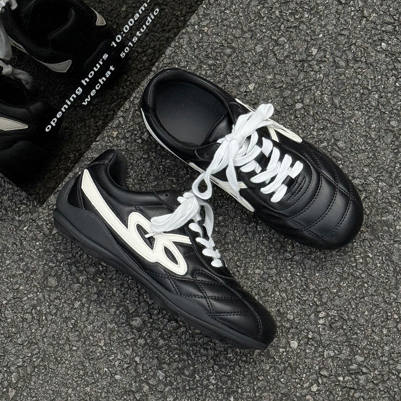 Damen sportliche Freizeitschuhe mit glattem Obermaterial und sportlichem Design EB