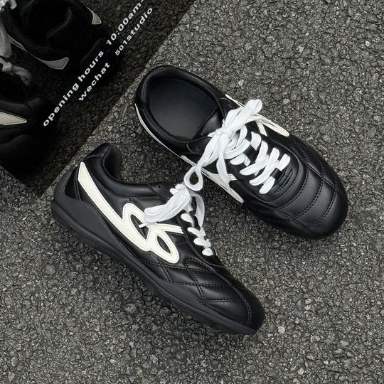 Damen sportliche Freizeitschuhe mit glattem Obermaterial und sportlichem Design EB