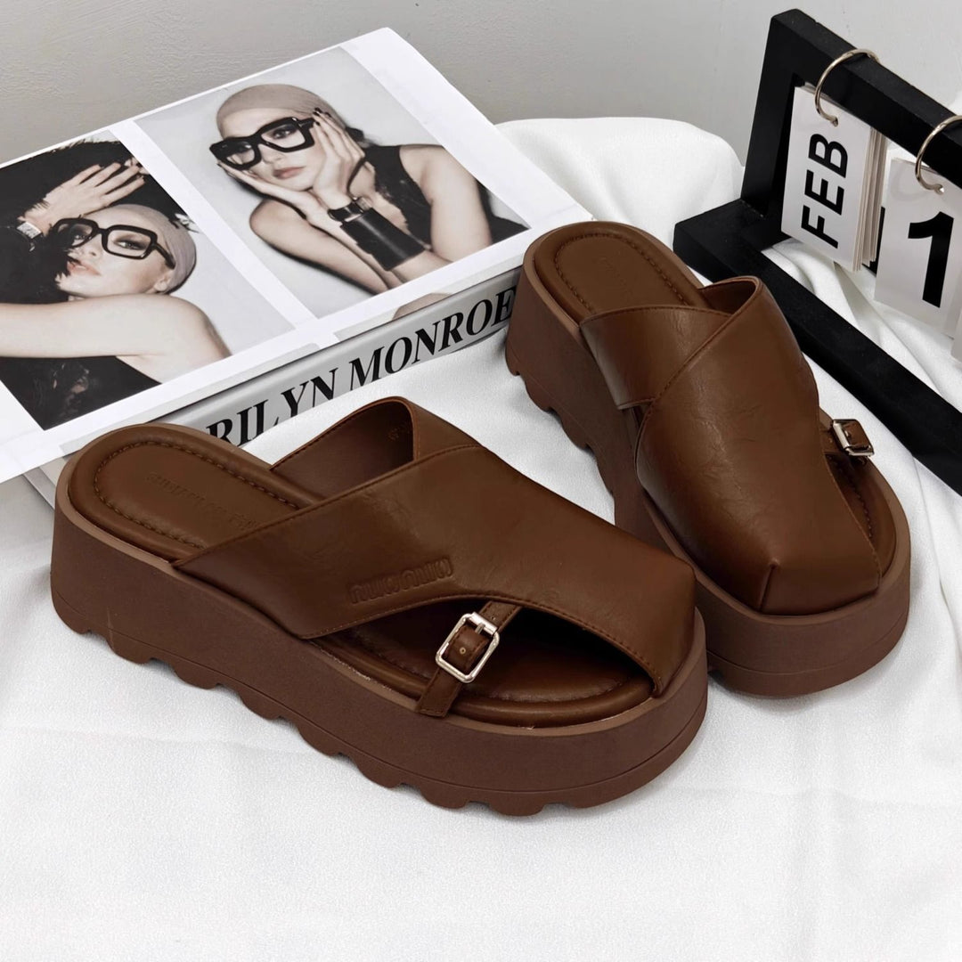 Damen komfortable Plateau-Sandalen mit elegantem Riemchen EB
