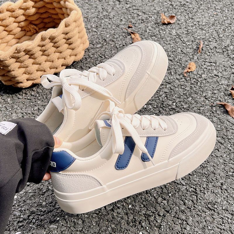 Damen Sportliche Sneakers mit hohem Tragekomfort und innovativem Sohlenprofil EB
